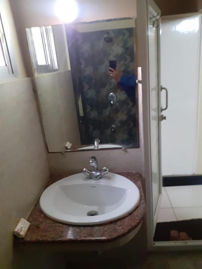 Hotel Bilal Karaczi Zewnętrze zdjęcie